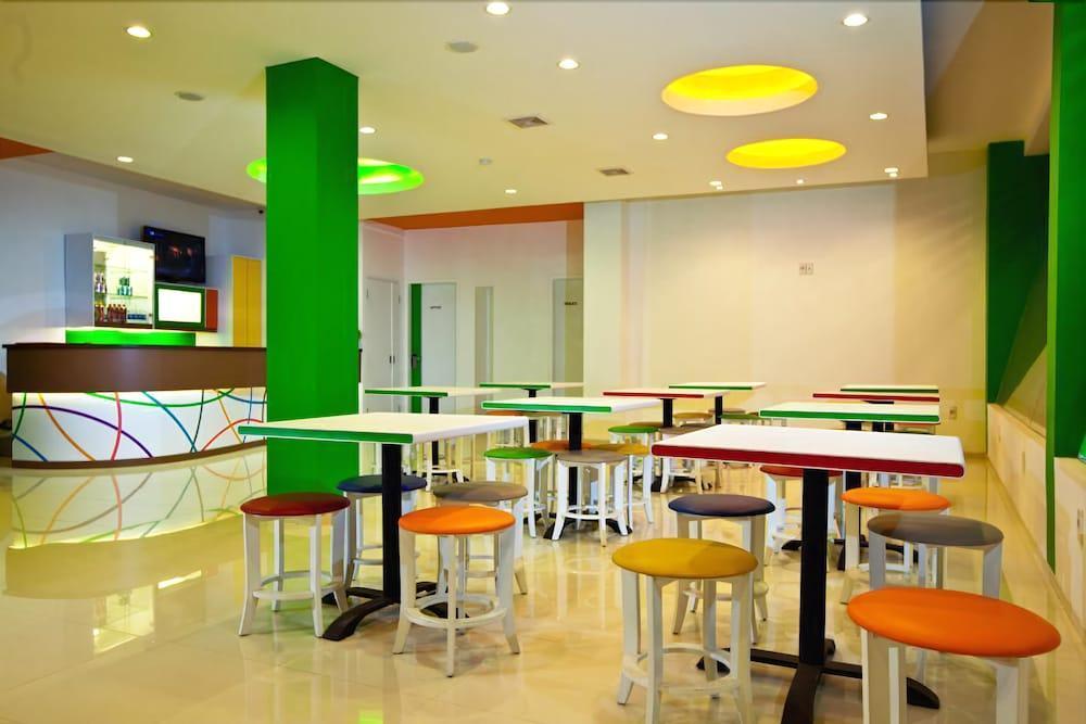 Dewarna Hotel Arifin Bunul Exterior photo