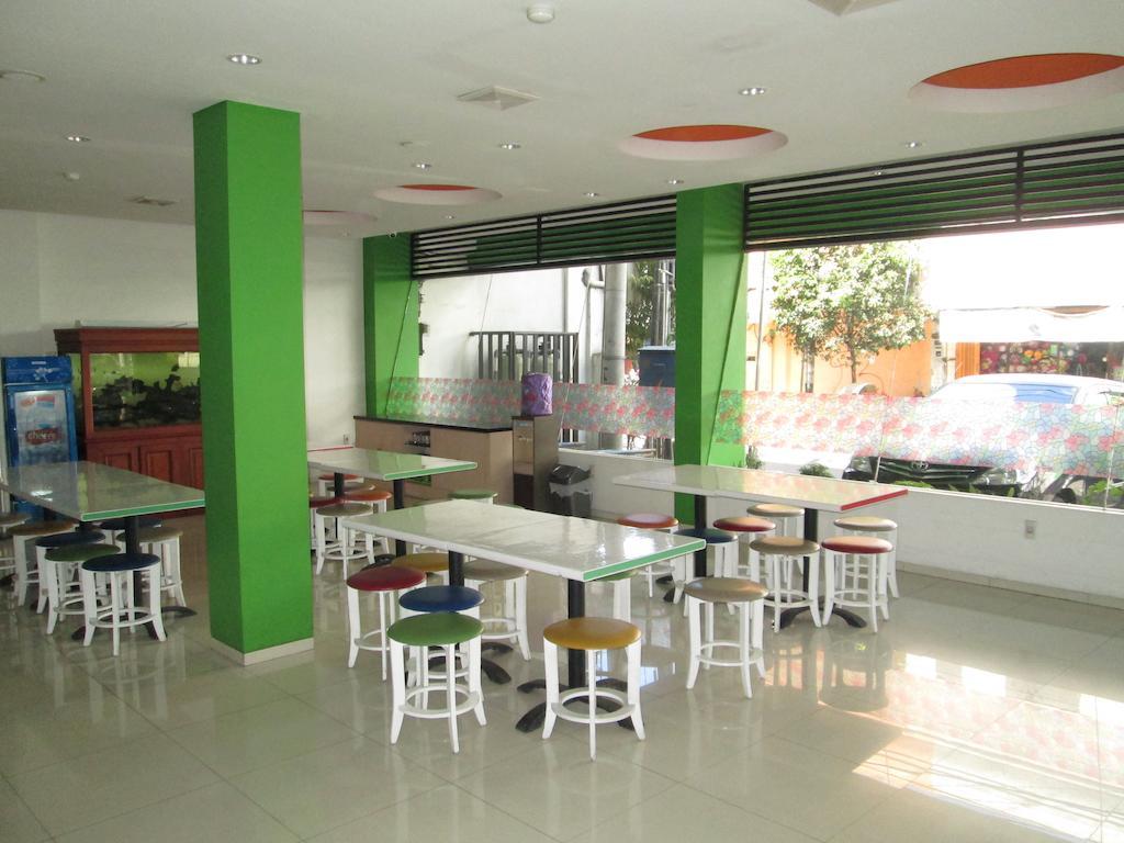 Dewarna Hotel Arifin Bunul Exterior photo